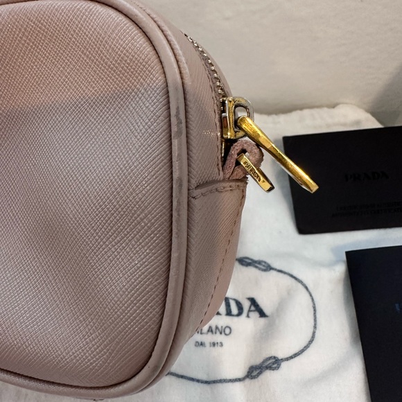 Beige Prada Saffiano leather belt bag - Picture 4 of 6